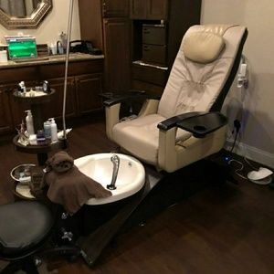 massaging pedicure chairs